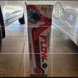 MADD Gear Flow 100 Kick Folding Scooter