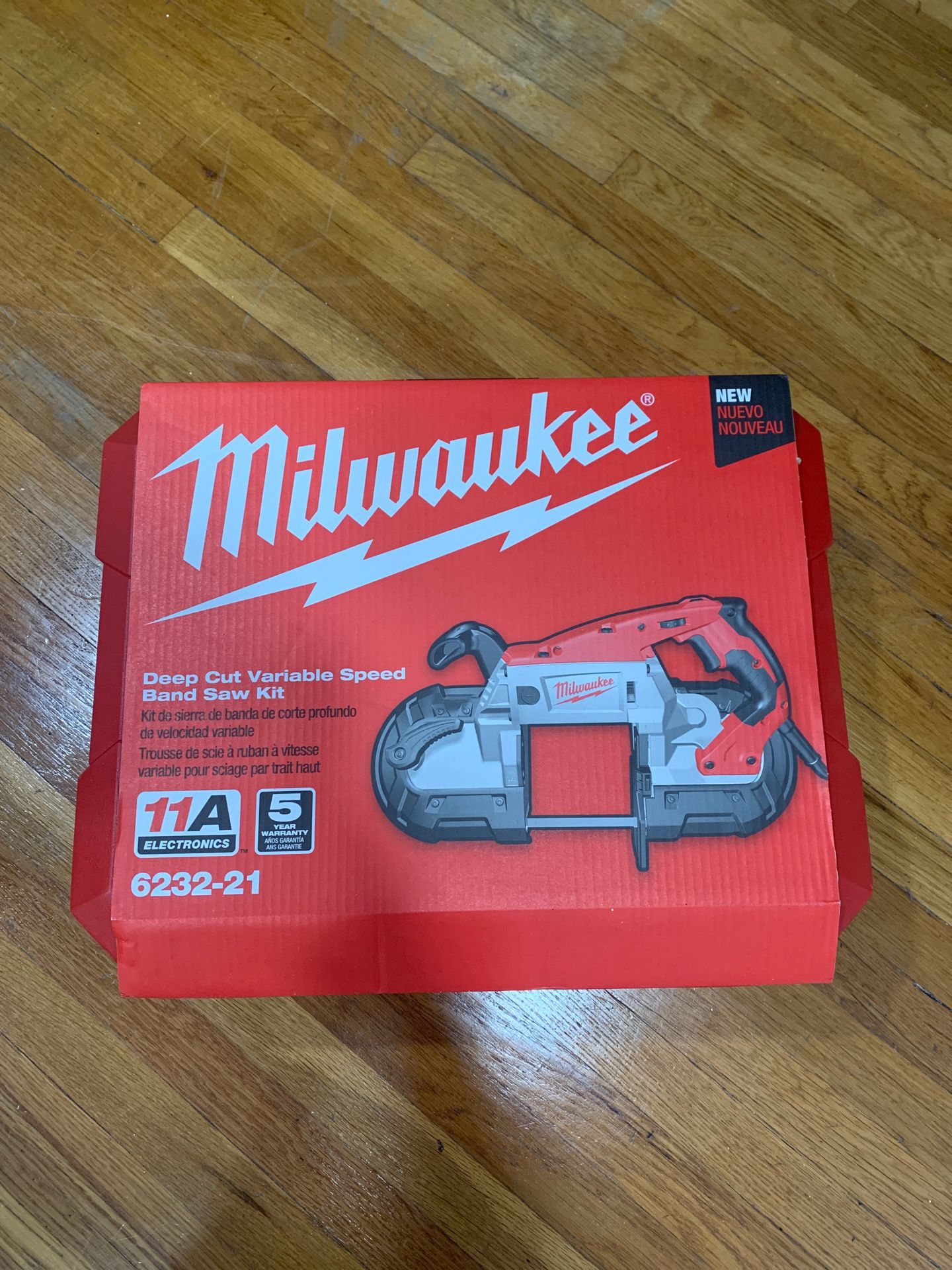Milwaukee 11 Amp Deep Cut Band Saw with Hard Case
