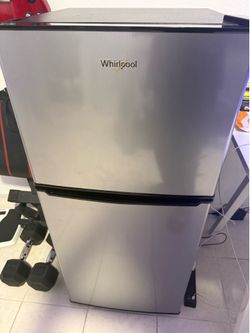 Whirlpool mini fridge