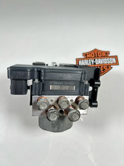 Harley Davidson OEM  Touring ABS Module 41100046A. FREE SHIPPING. SM9KNT0421