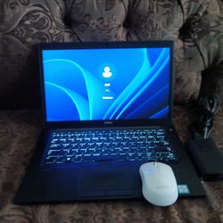 Laptop Dell Latitude 7480-core i5-12gb Ram-128gb HD SSD Solid Go-od For Stud-ents Bue-na-para Estu-diantes.