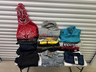 Men’s  Jackets Sweaters Hoodies 19 Pieces For $100 