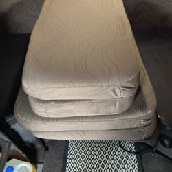 Volvo VNL 679 multi-section mattress