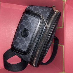 Gucci Fanny Pack 