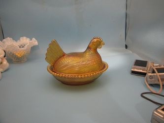 Vintage Indiana Glass Company Marigold Carnival Glass "Hen on Nest"