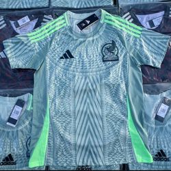 Soccer Mexico copa América🇲🇽🇲🇽 local visitante home away Jerseys camisas playera de futbol kids sizes 24,26 ,28 4,56789 10 years old niños todas l