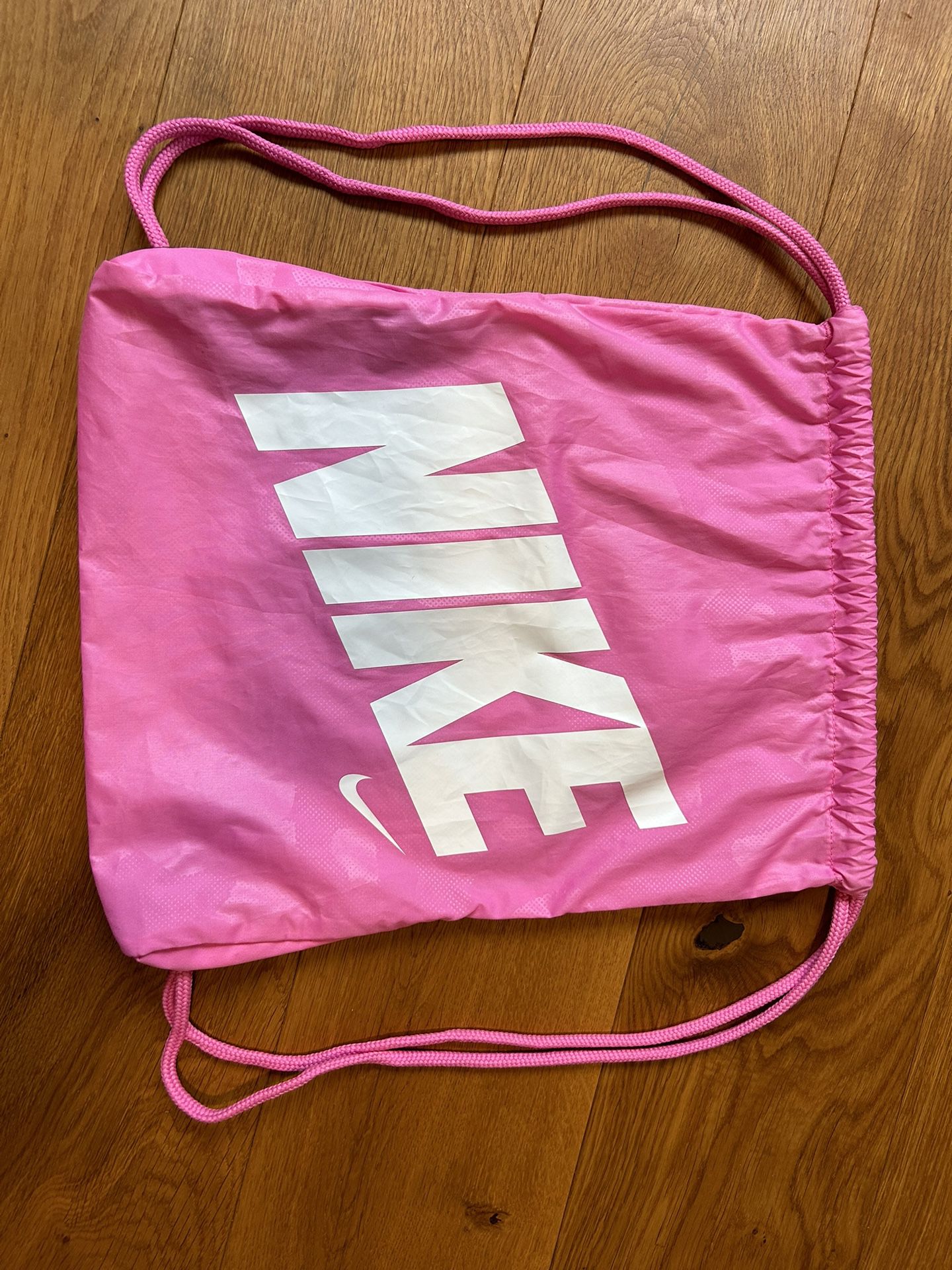Girls Women’s Nike Bag Backpack Travel Case Sports Athletic 