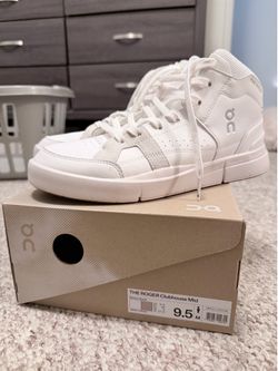 Men’s On Cloud size 9.5 THE ROGER Mid
