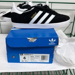 Brand New Adidas Gazelle J Size 4 Youth Black-And-White