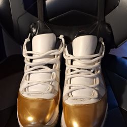 Jordan 11 Low (  Closing Ceremony)