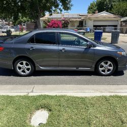 Toyota Corolla  2012