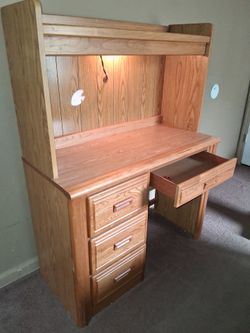 Kids lighted desk