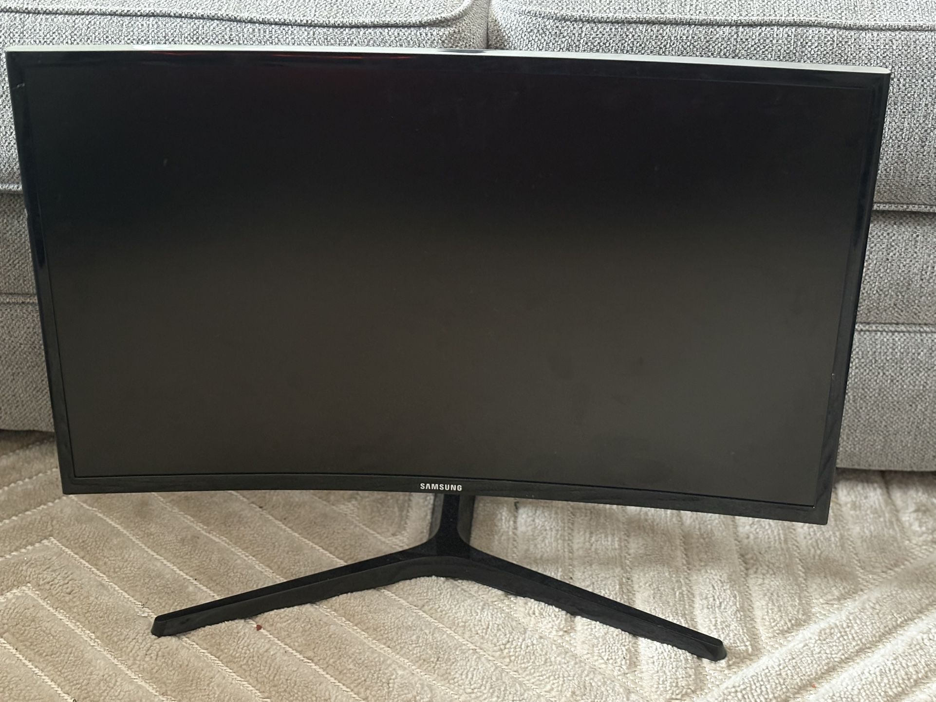 24 inch Samsung gaming pc $125