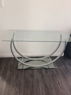 Entry Way Table