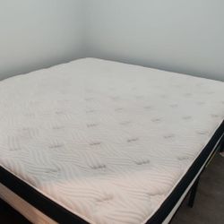 King size hybrid mattress 