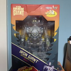 Super7 The Iron Giant Super Cyborg - The Iron Giant (Clear) Action Figure