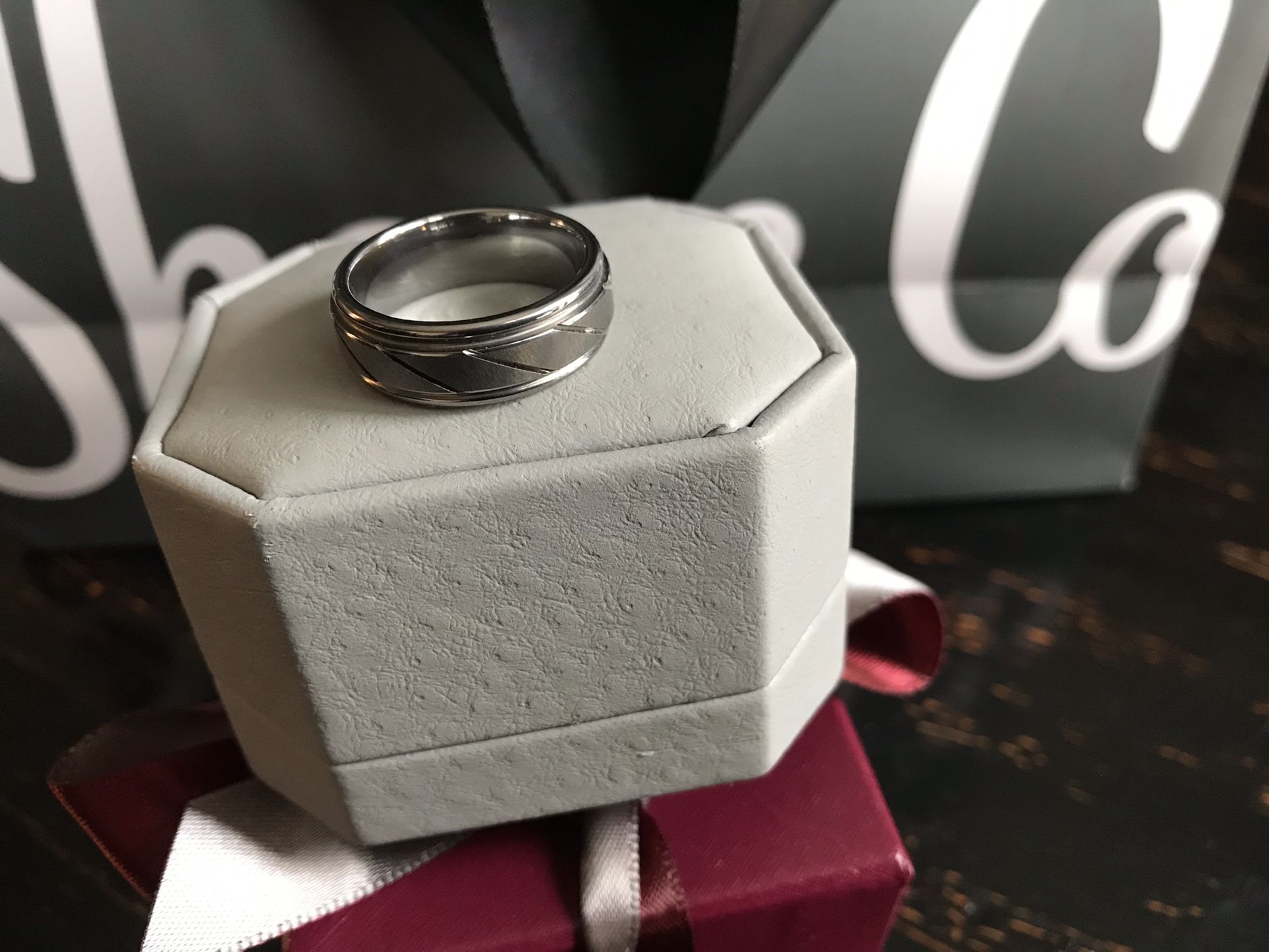 Shane Co Wedding Band Titanium Size 8