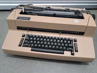 IBM Correcting Selectric II electric typewriter