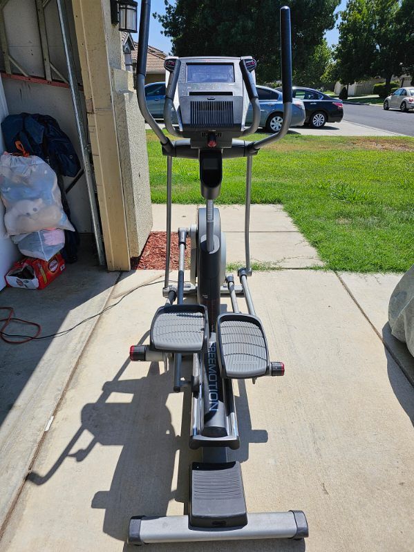 Free motion e6.7 Elliptical