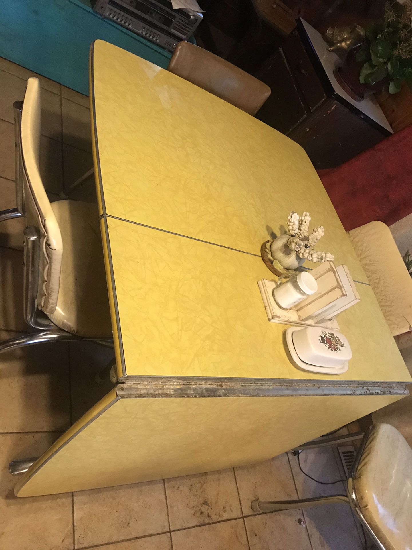 Vintage Formica dropleaf gate leg table $150