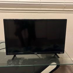 Smart TV “24 “ Inch Roku Brand New 