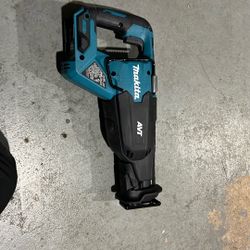 makita 40v grj02 saw all tool only new