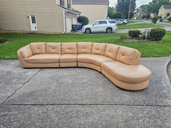 Real Leather 4-Piece Sectional *Delivery Included