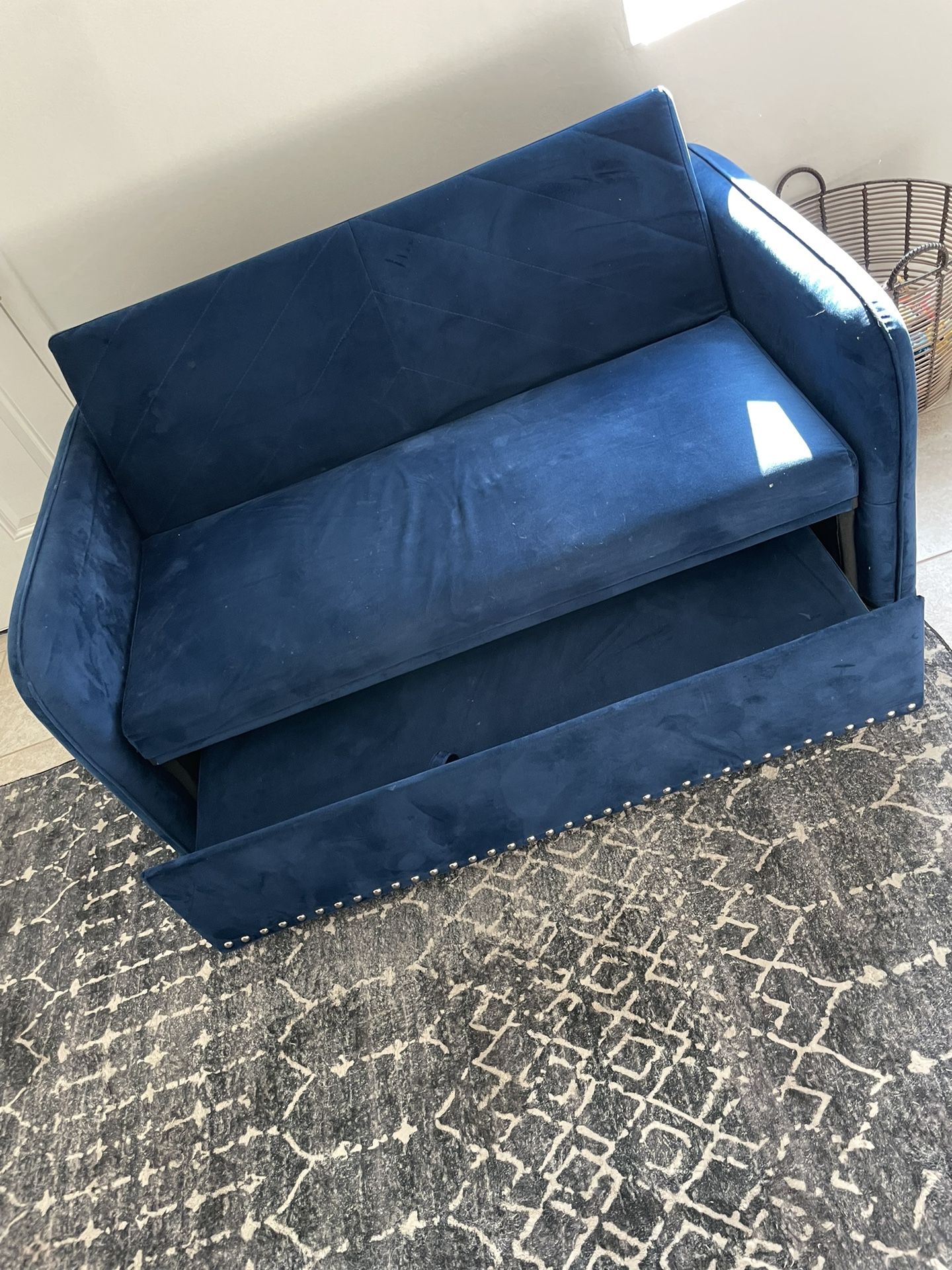 Sofa Couch That Pulls Out Into Full size Bed
