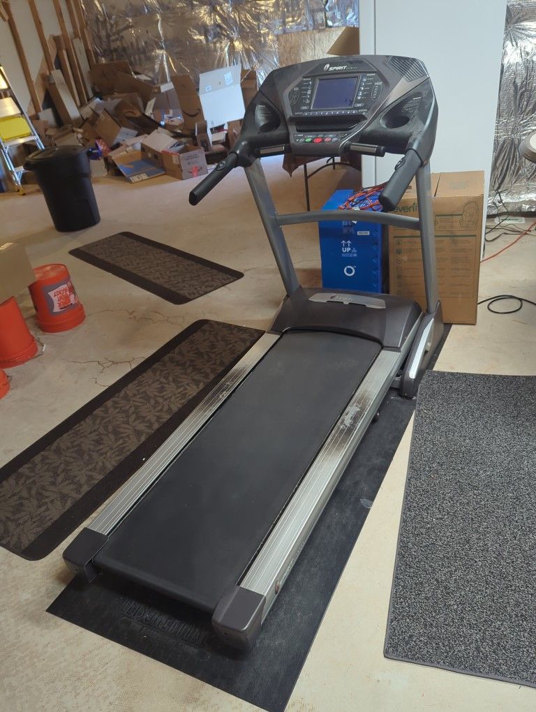 Free Treadmill, w/ Extra Belt And Deck