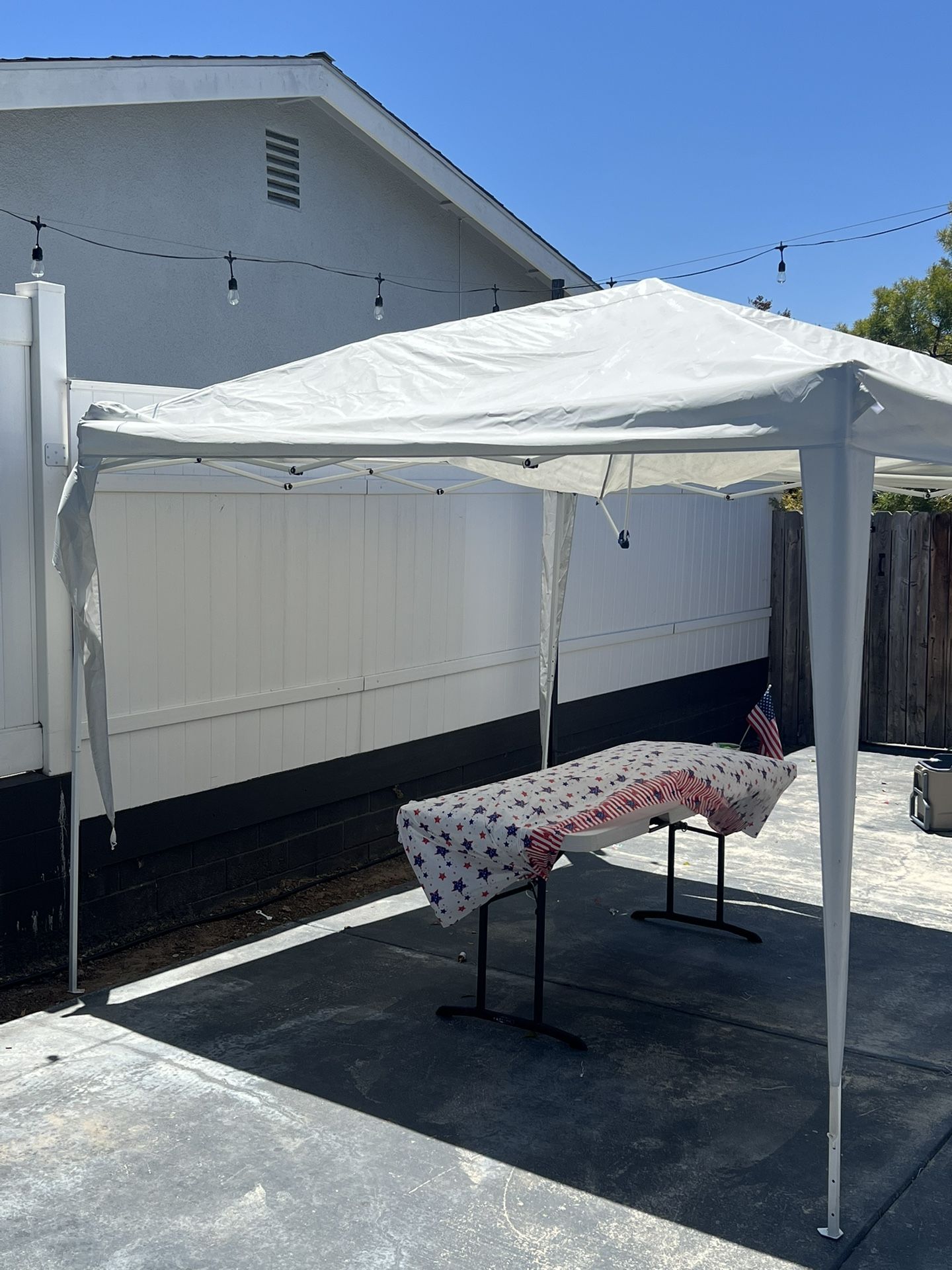 10x10 Pop Up Tent