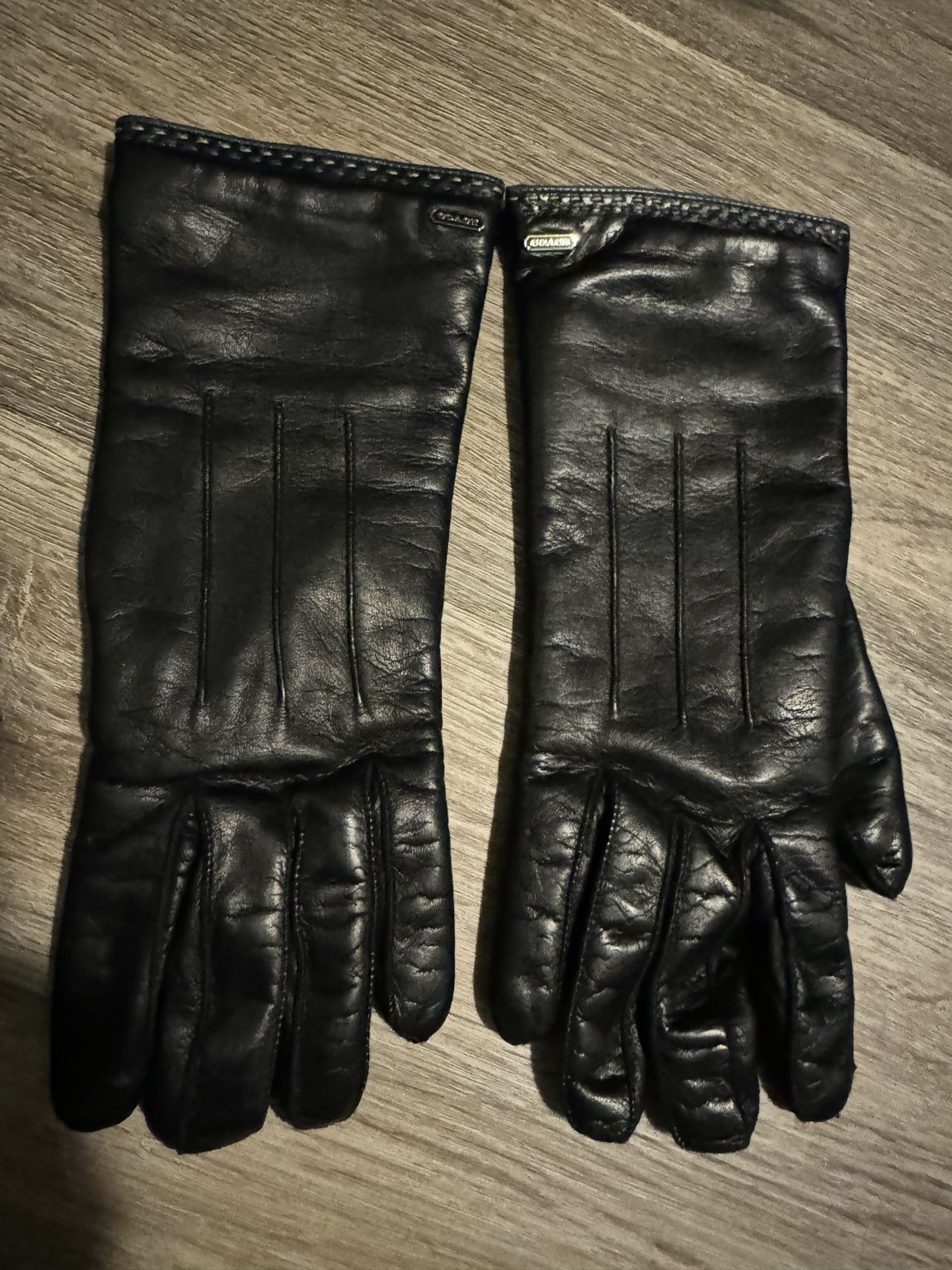 WOMEN LEATHER GLOVES (SMALL) COACH