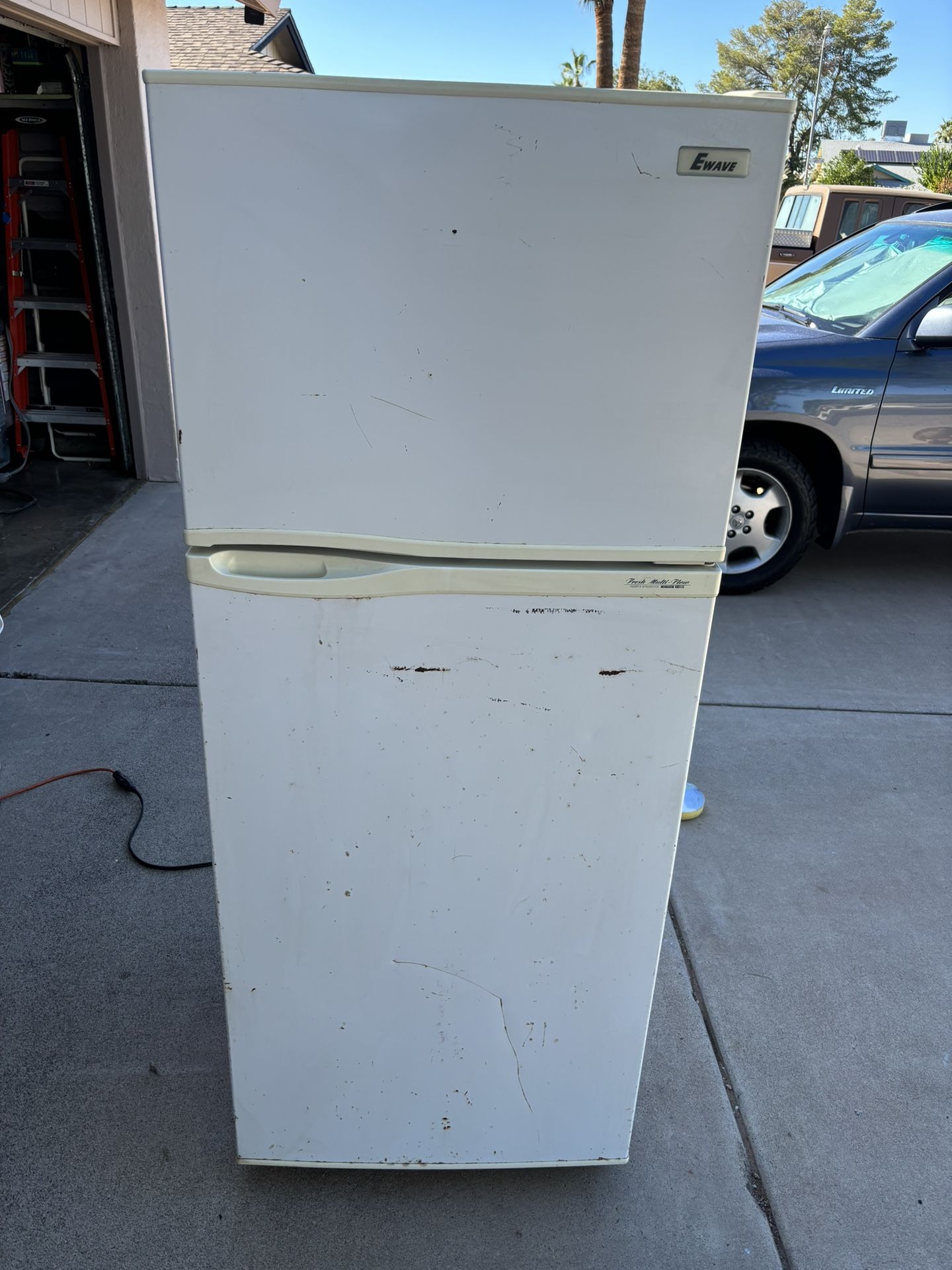 Ewave Refrigerator Freezer