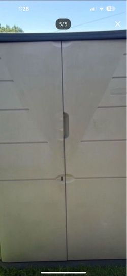 Rubbermaid vertical storage shed..77”x53”x31” good condition,,,$260