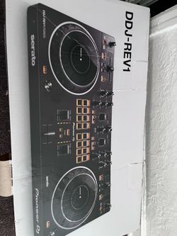 Seráto DDJ-REV1 / speakers RECK dance12