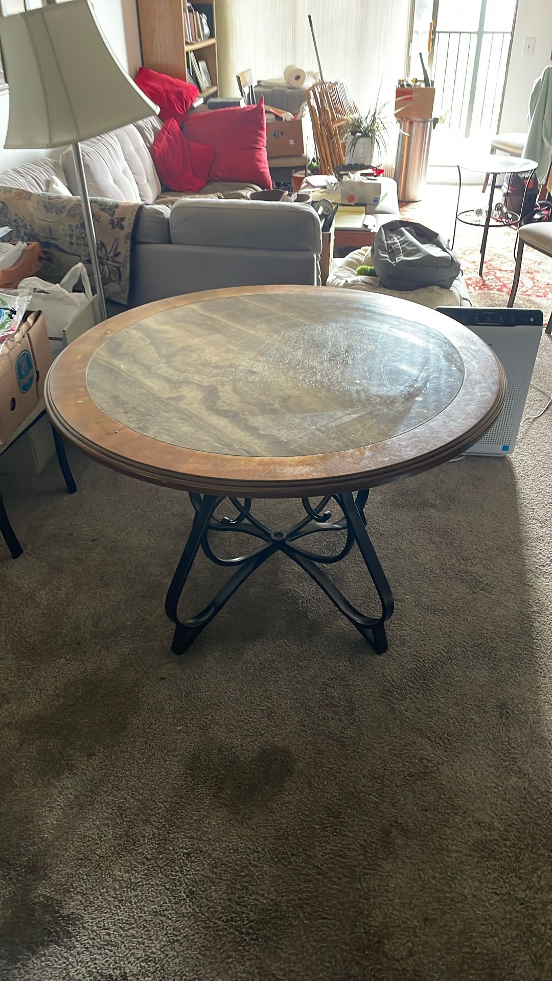 Kitchen Table And 4 Chairs