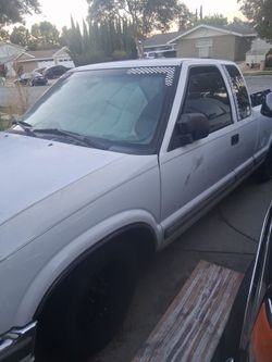 2000 Chevrolet S-10