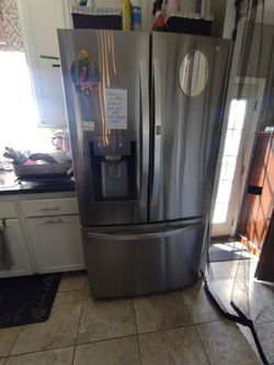 Refrigerator LG thin Q stainless works great