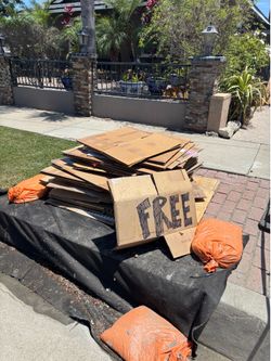 Free Moving Boxes