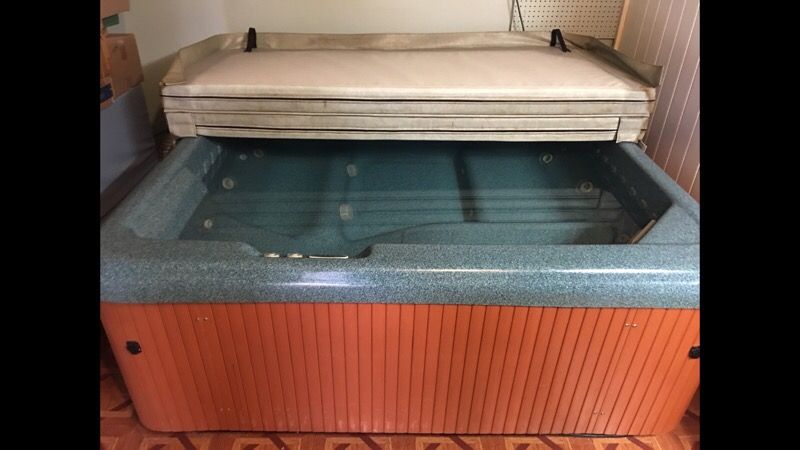 Pro-Form Orbit 5 Person Indoor/Outdoor Hot Tub Spa