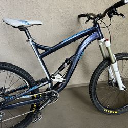 Diamondback mission  mountain bike