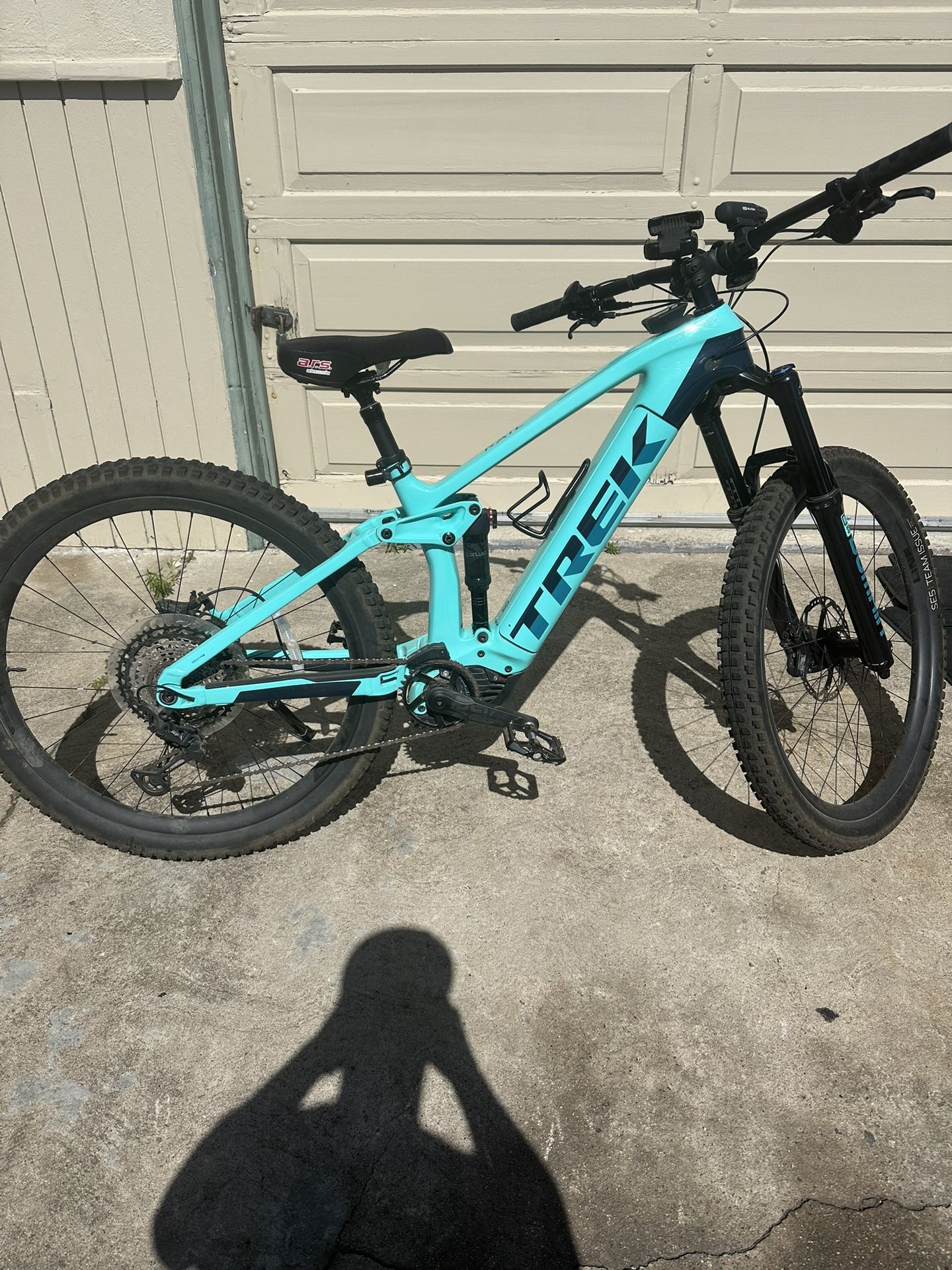 Electric Trek Large Mountain Bike