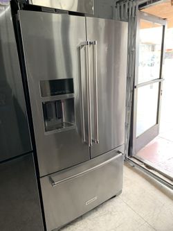 Kitchen aid French door in stainless steel