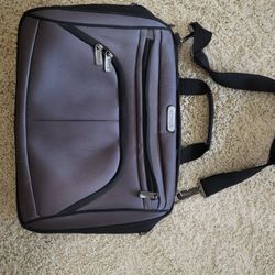 Laptop Bags (Fits Up To 17")