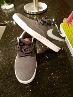 nike shoes size 3.5y
