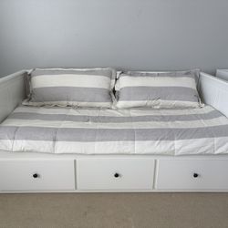 IKEA Hemnes Daybed