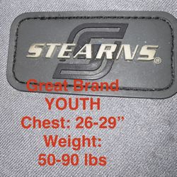STEARNS LIFE VEST YOUTH LIKE NEW!