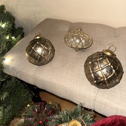 set of 3 christmas ornaments