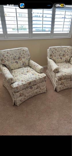 Accent Chairs