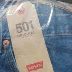 Levis