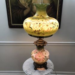 VICTORIAN LAMP 30 TALL 
